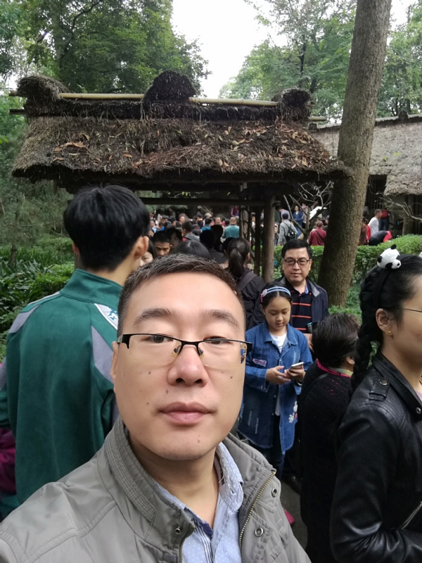 撑起一片天的第一张照片--襄阳认干亲服务网